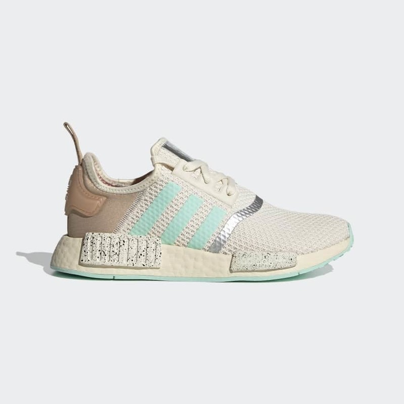 Adidas nmd core black clear mint best sale